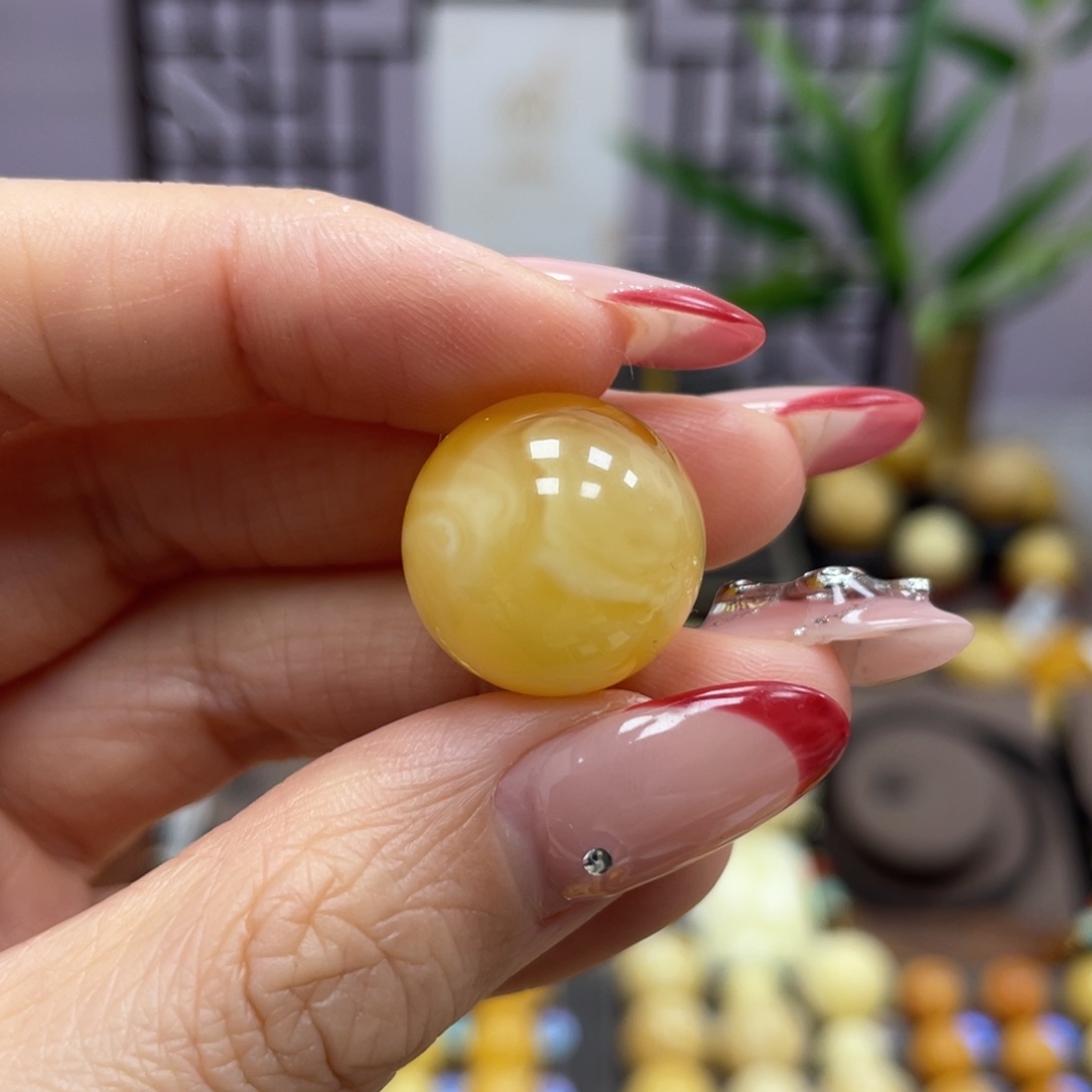 琥珀裸石未镶嵌17.3mm微瑕