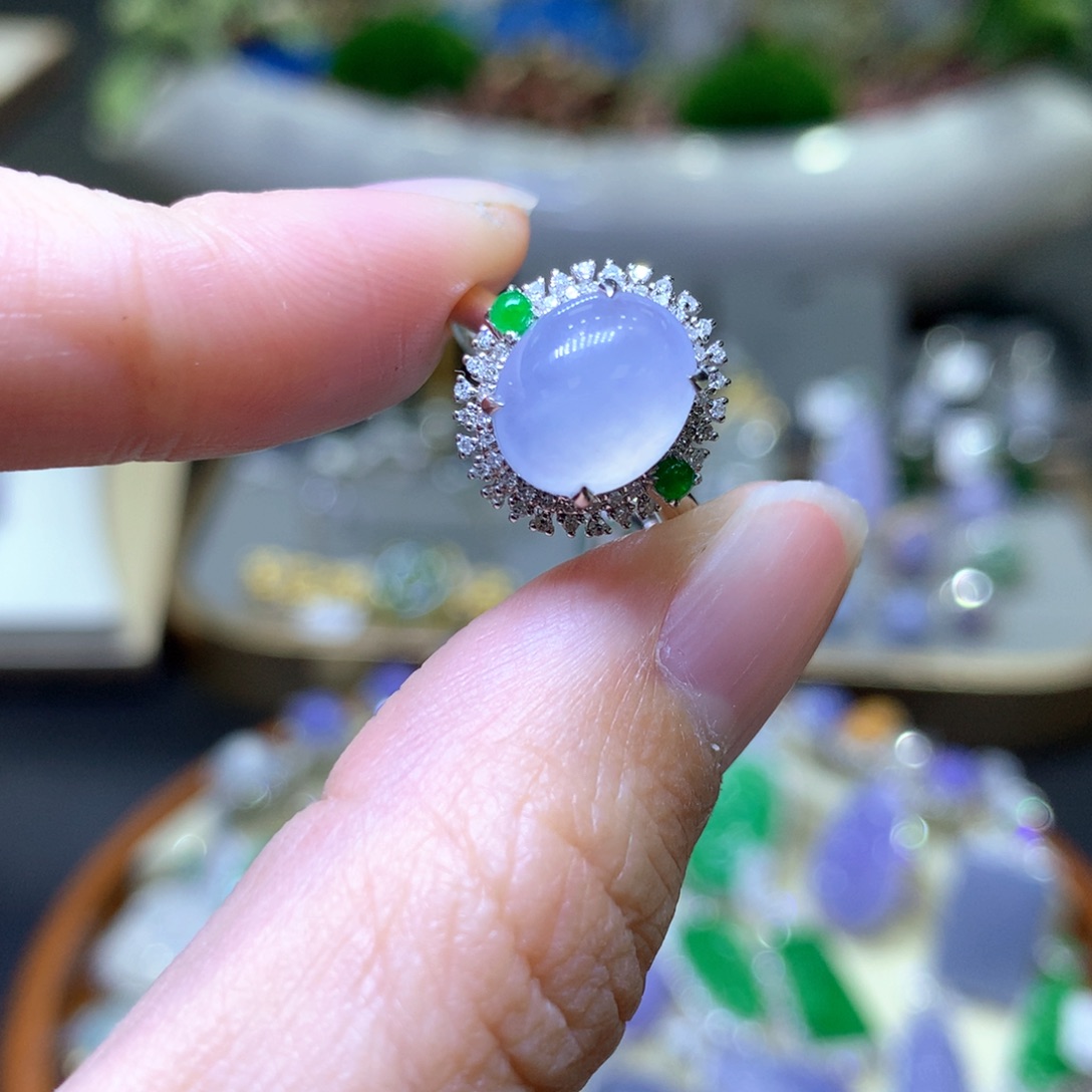 【闪购商品】翡翠颈饰18K金镶嵌翡翠吊坠项链