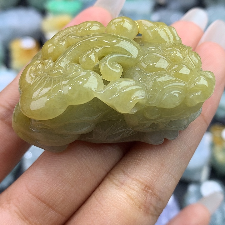 翡翠未镶嵌颈饰天然缅甸翡翠