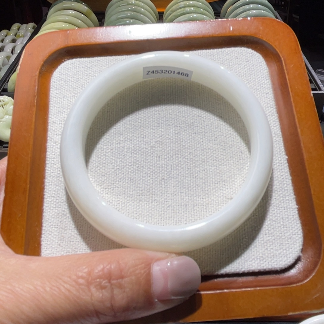 蓝田玉（蛇纹石化大理石玉）未镶嵌手镯