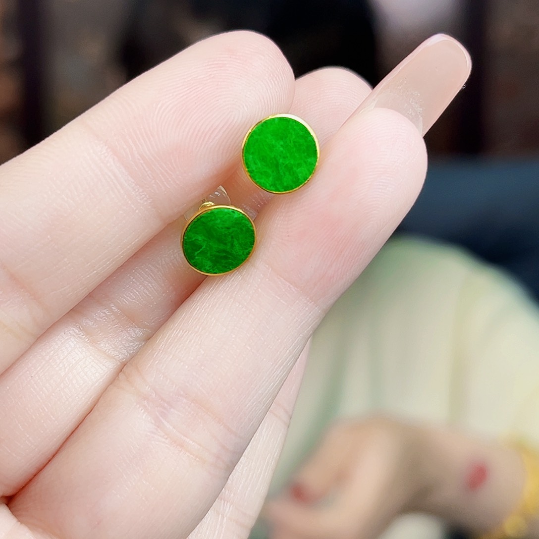 翡翠18K金镶嵌颈饰耳饰