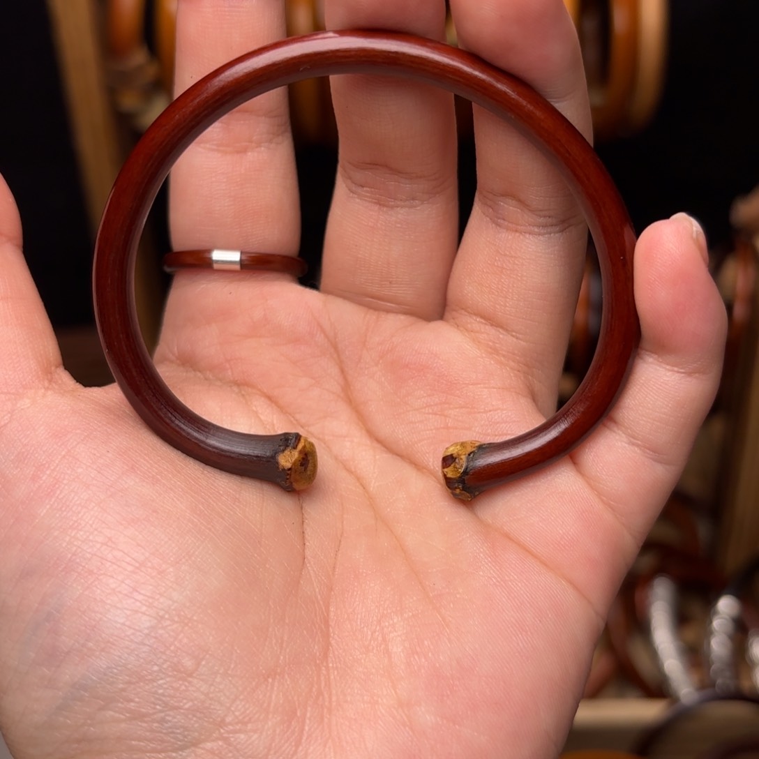 藤类手串/手链人****见鸡血藤