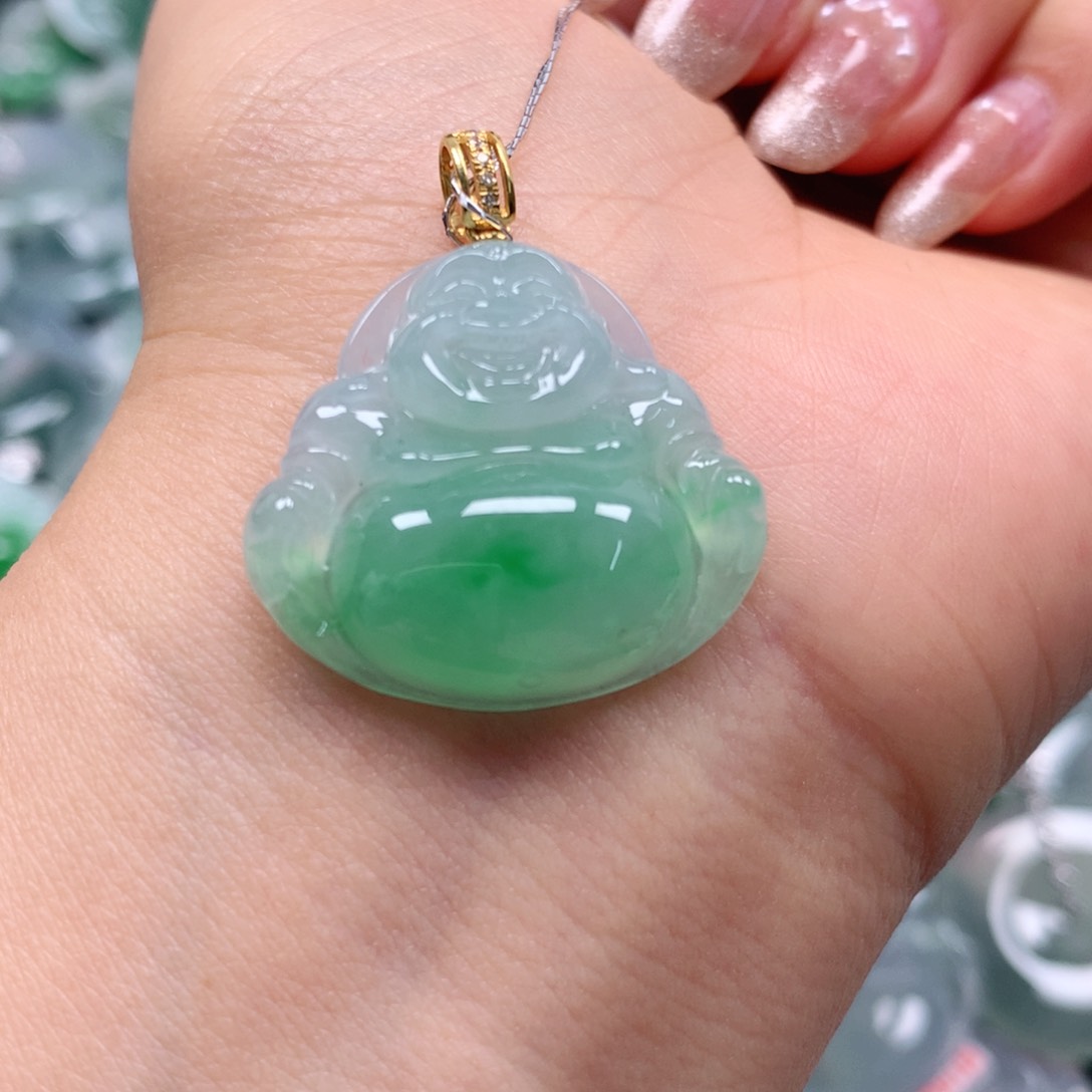 翡翠颈饰18K金镶嵌天然翡翠