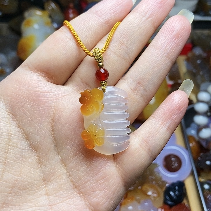 未镶嵌颈饰玛瑙/玉髓