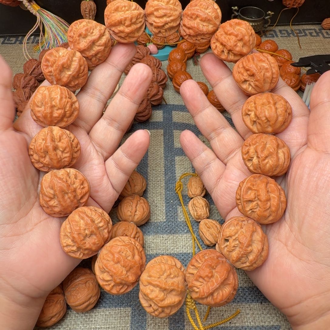 郑***堂文玩核桃手串龙脊手持31