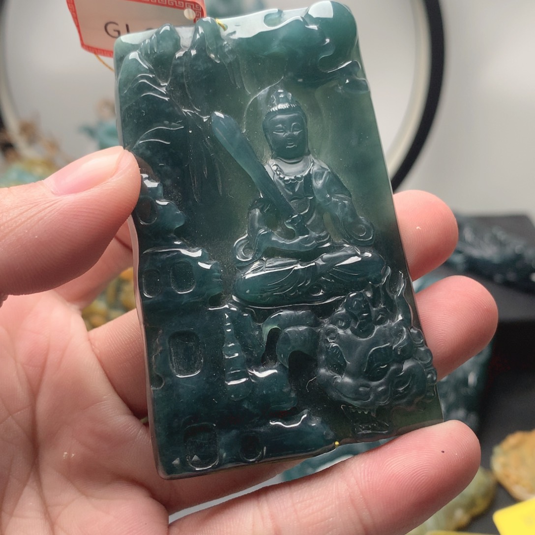 翡翠未镶嵌颈饰无