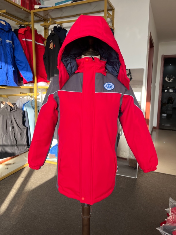 潍坊市冬季冲锋衣棉衣日向胜利东明德北苑实验孙家崇德信中心双语