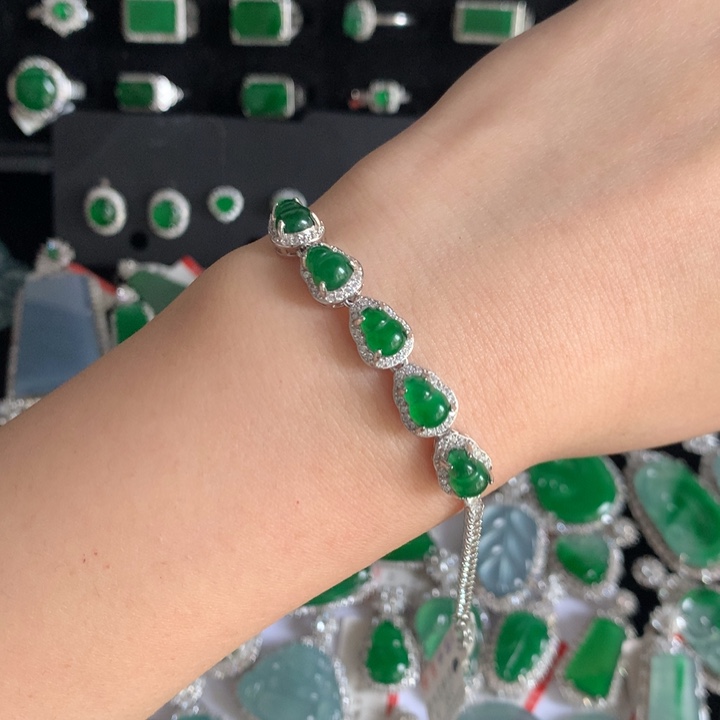 【闪购商品】翡翠手链银S925镶嵌一**?天然翡翠