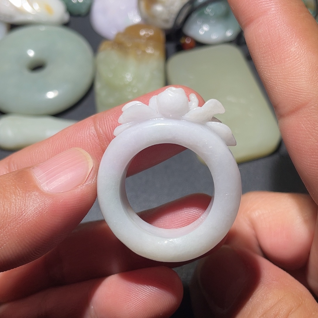 翡翠未镶嵌颈饰天然翡翠A货戒指