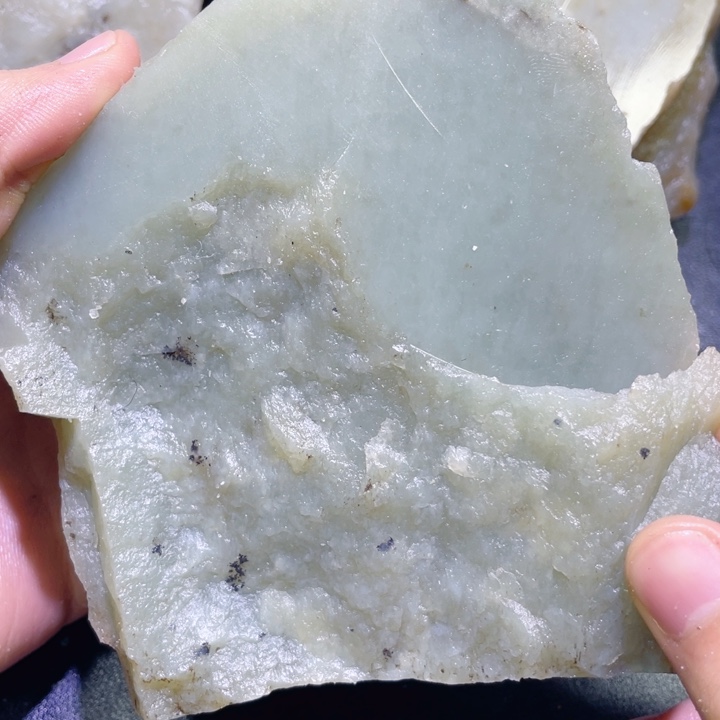 方***坤和田玉未镶嵌珠宝半成品