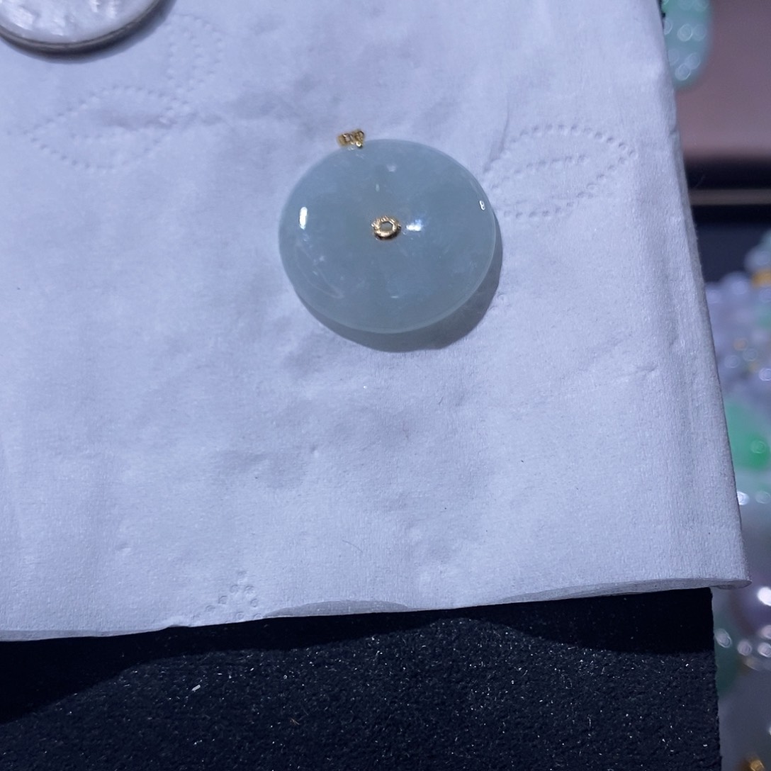 翡翠吊坠(不含链)18K金镶嵌
