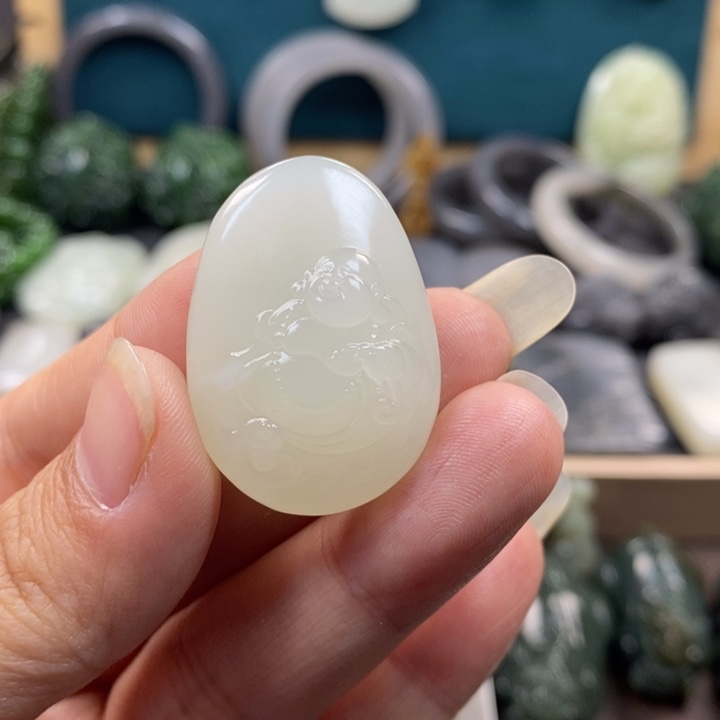 和田玉颈饰未镶嵌