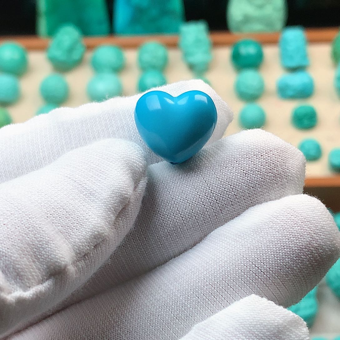 湖北原矿15*13mm爱心滴流