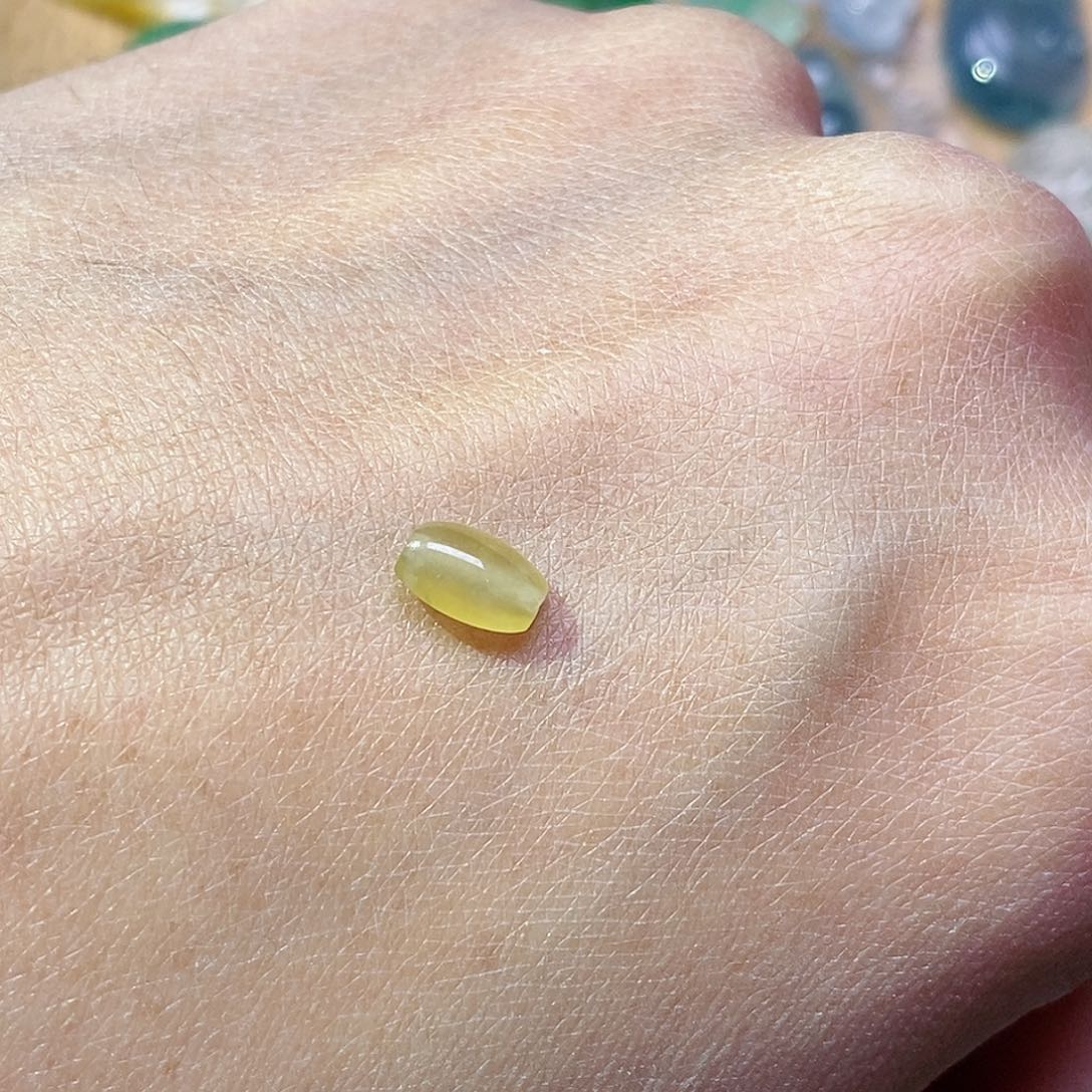 翡翠颈饰未镶嵌L****i翡翠