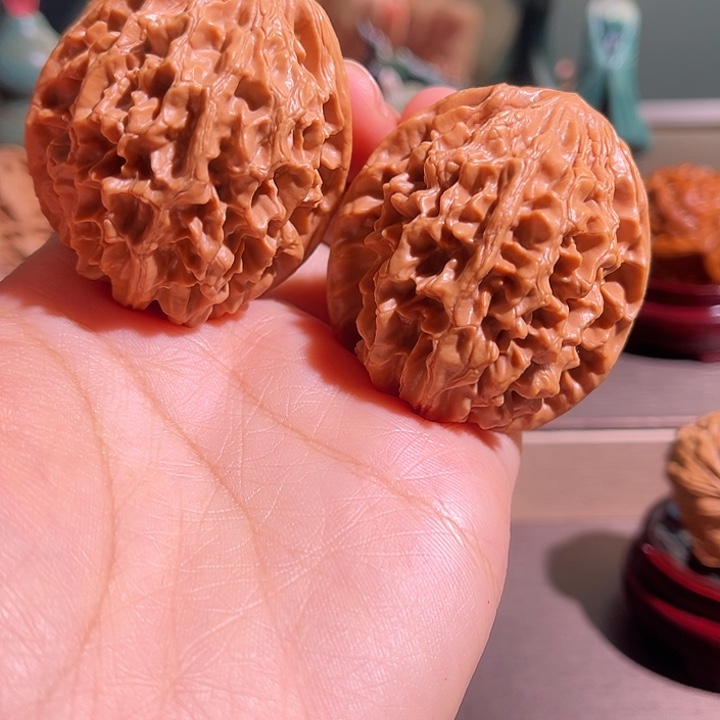 K***z文玩核桃把件招财鼠