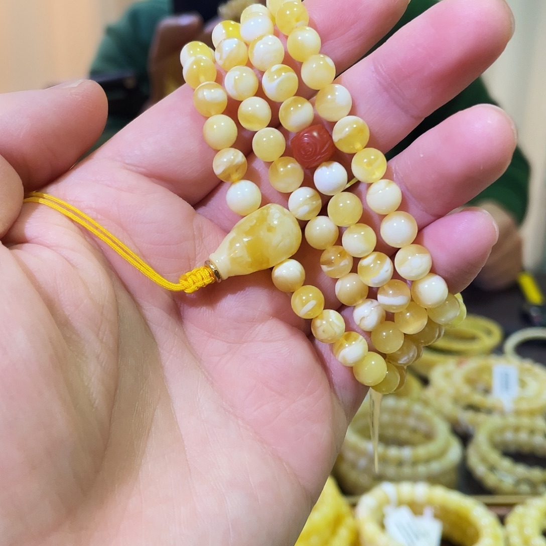 琥珀未镶嵌颈饰21g