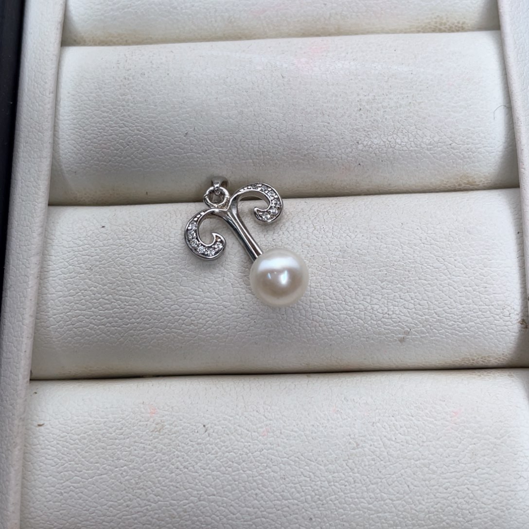 颈饰银S925镶嵌海水珍珠