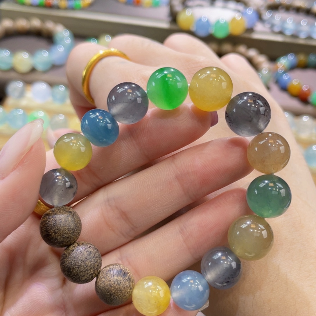 翡翠未镶嵌手链飘阳绿卡11.2单颗