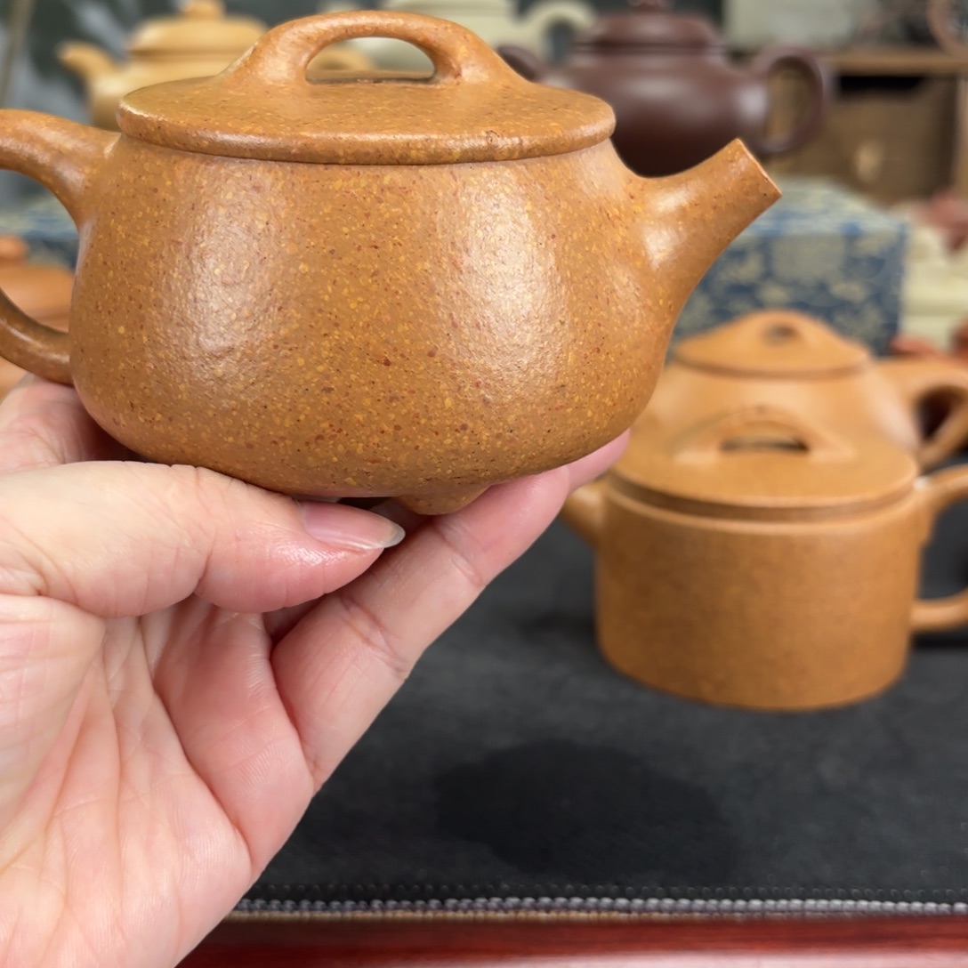 茶杯紫砂梨皮黄段宽口200