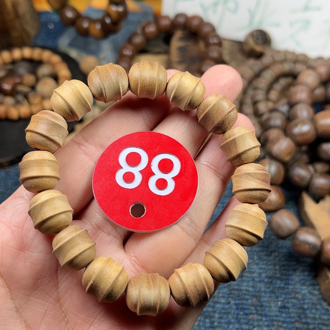 檀香木手串/手链M***?老山檀香