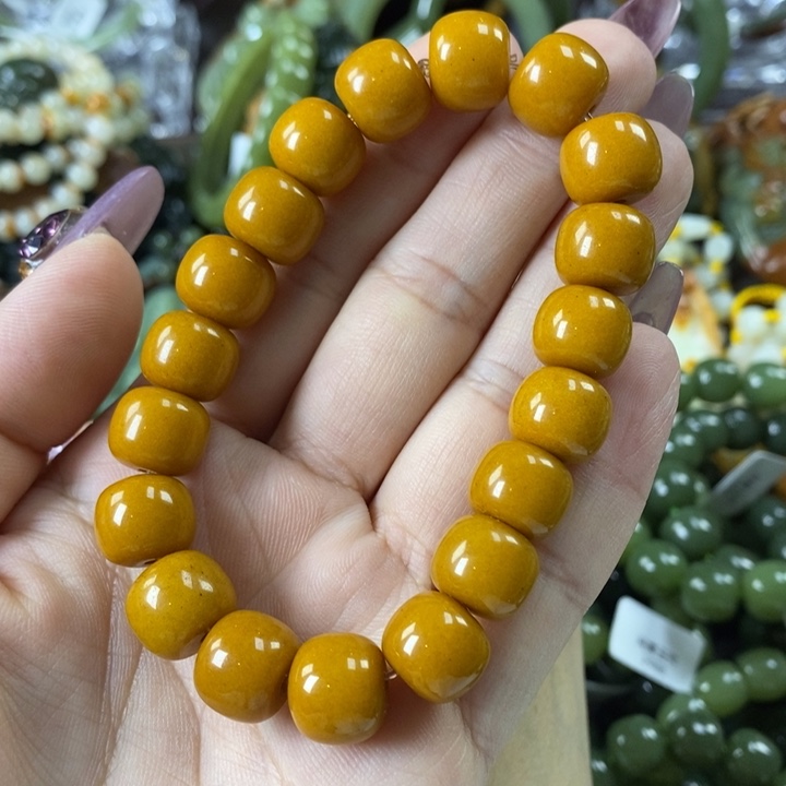 透闪石质玉手串卡12未镶嵌