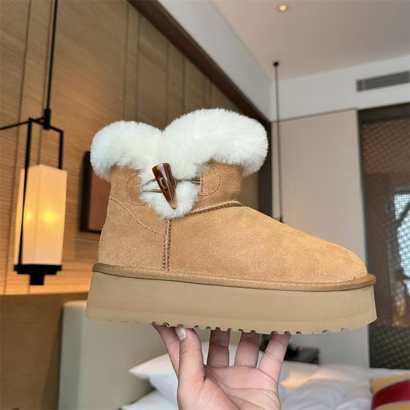 冬季保暖牛角扣雪地靴时尚加绒短筒真皮真毛防滑加厚