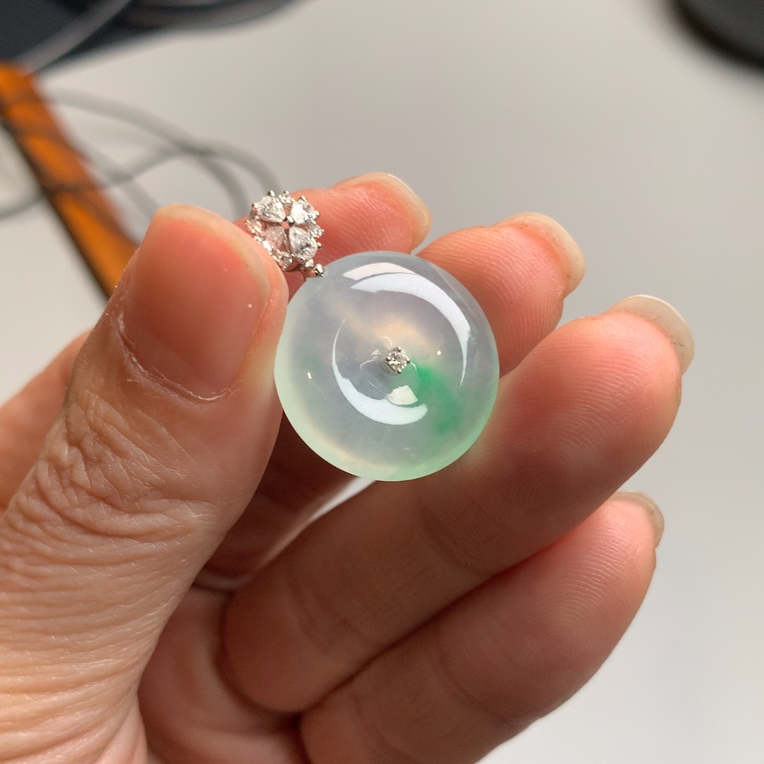 翡翠颈饰18K金镶嵌天然缅甸翡翠吊坠19.7-4.9