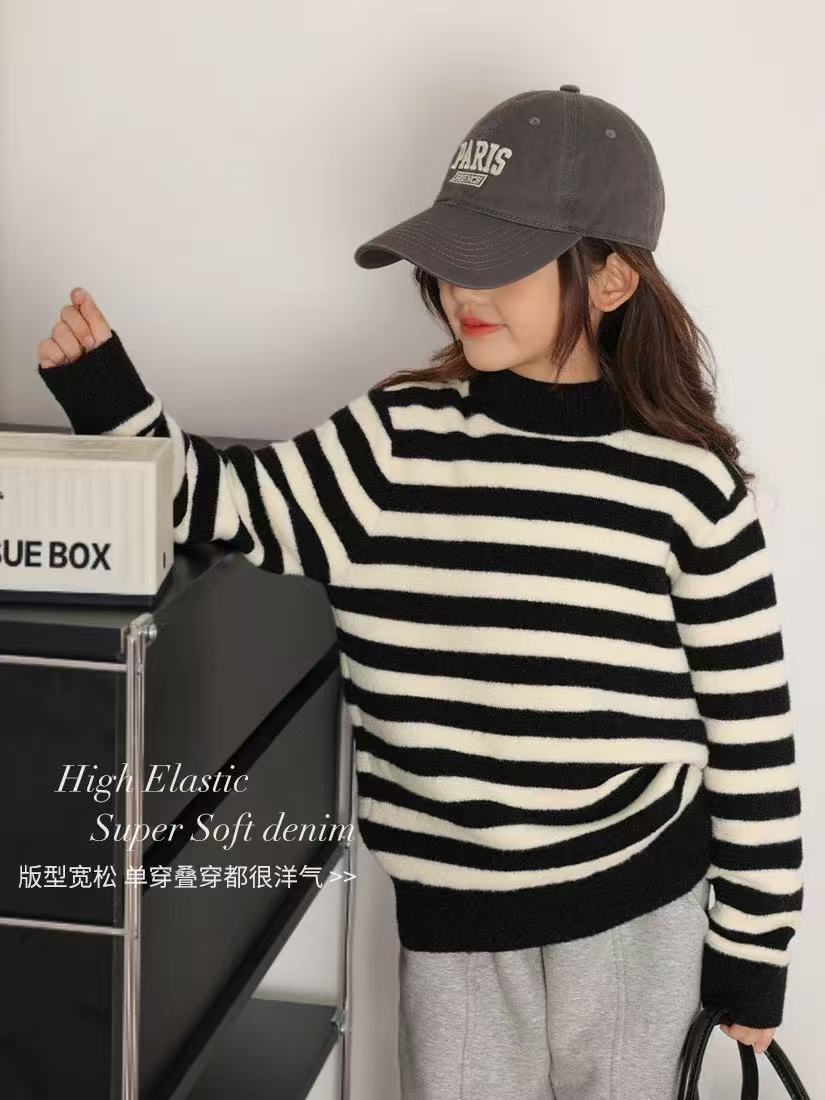 M1177-圆领条纹毛衣