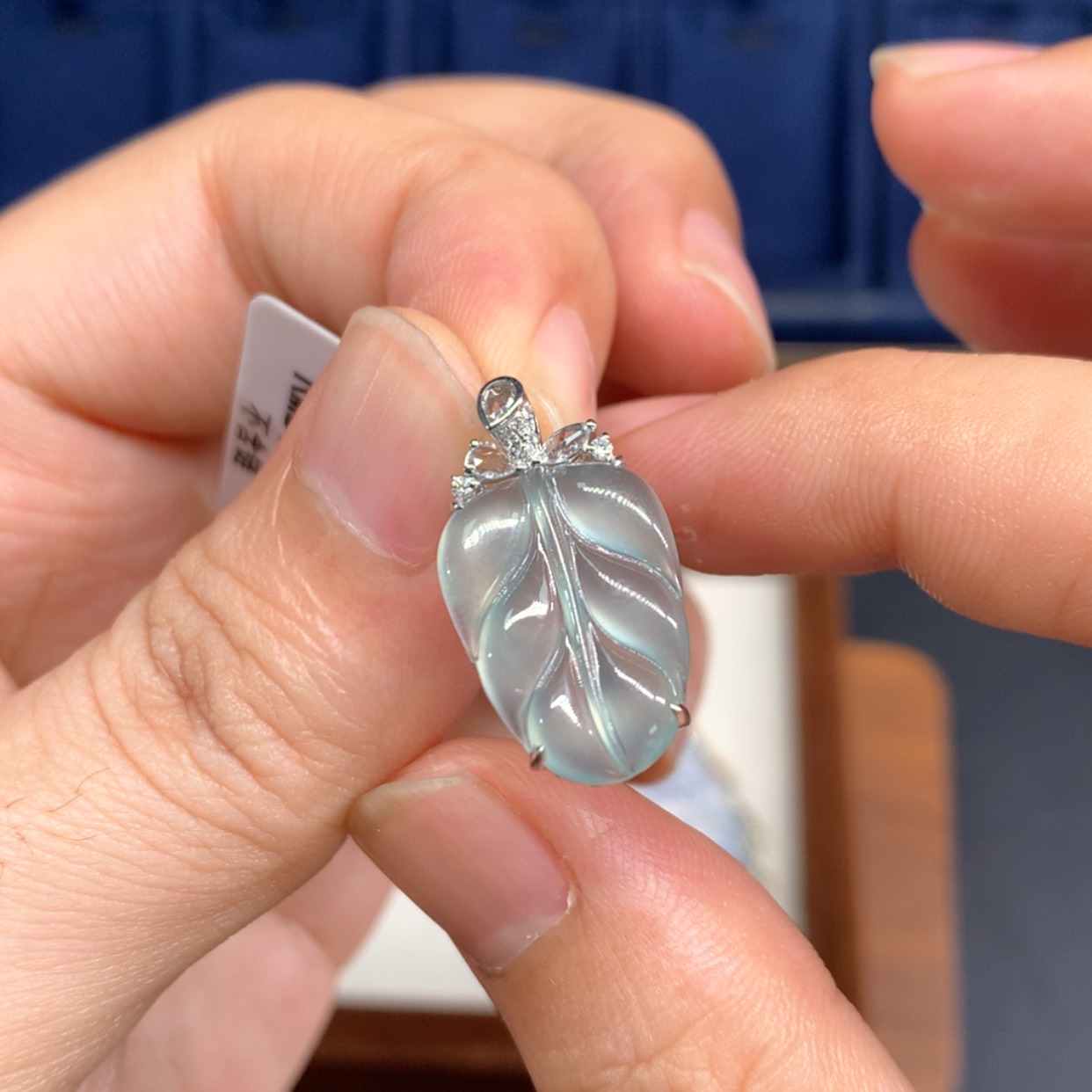 【闪购商品】翡翠颈饰18K金镶嵌?*珈吊坠