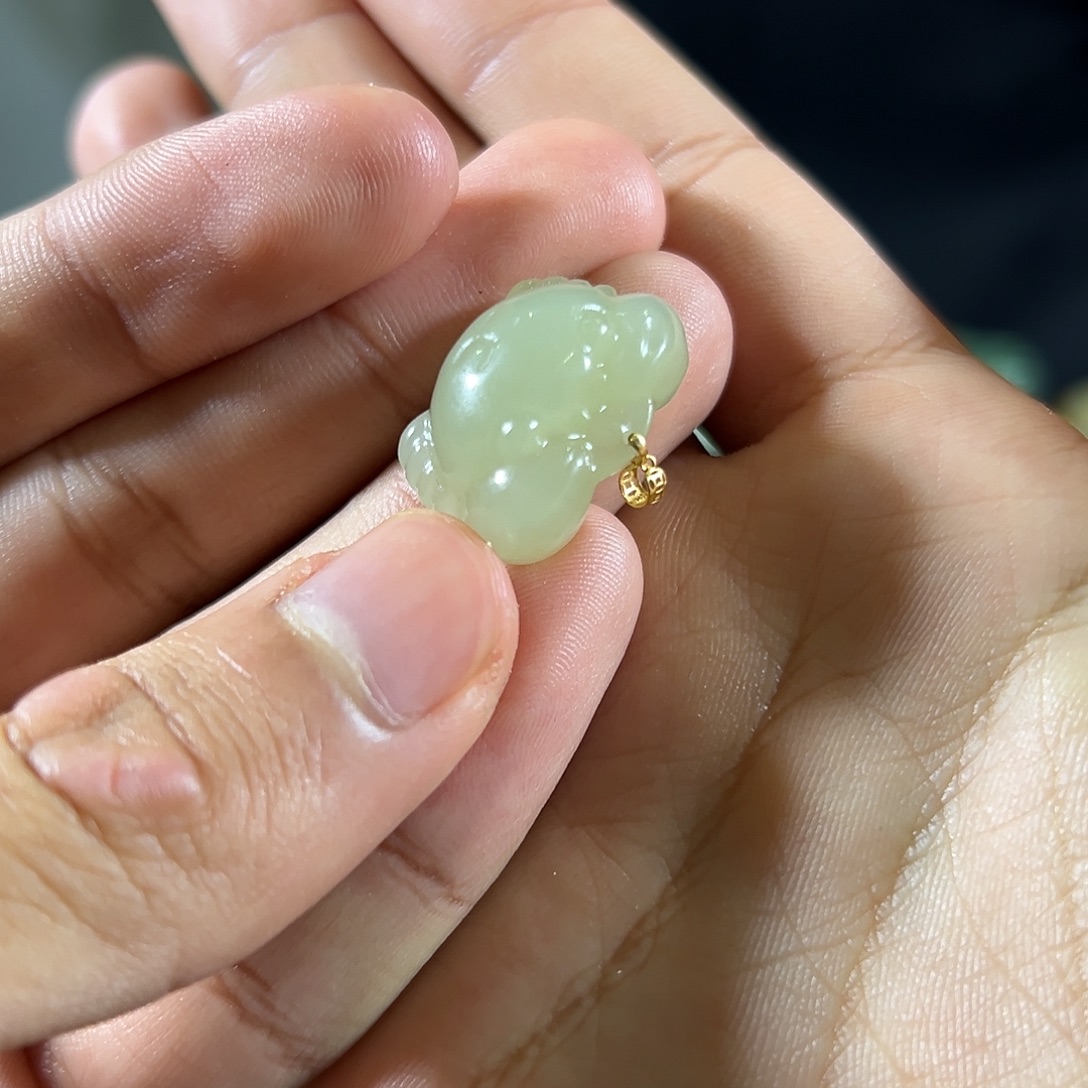 和田玉未镶嵌吊坠(不含链)