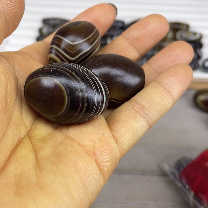 馨***)玛瑙/玉髓散珠缠丝玛瑙