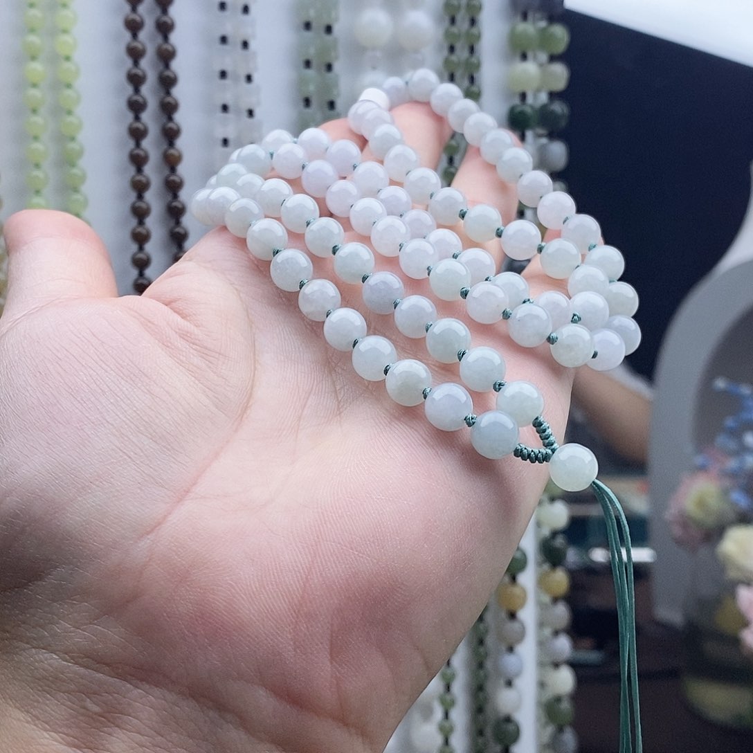 翡翠未镶嵌颈饰張**生