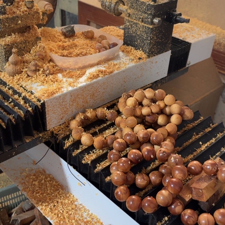 奔***灞柏木2.0，雷击手串单圈一