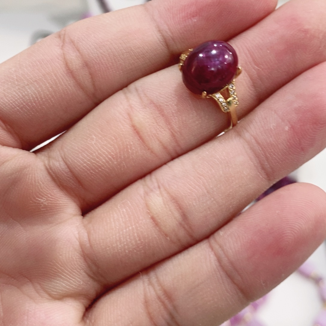 红宝石未镶嵌戒指