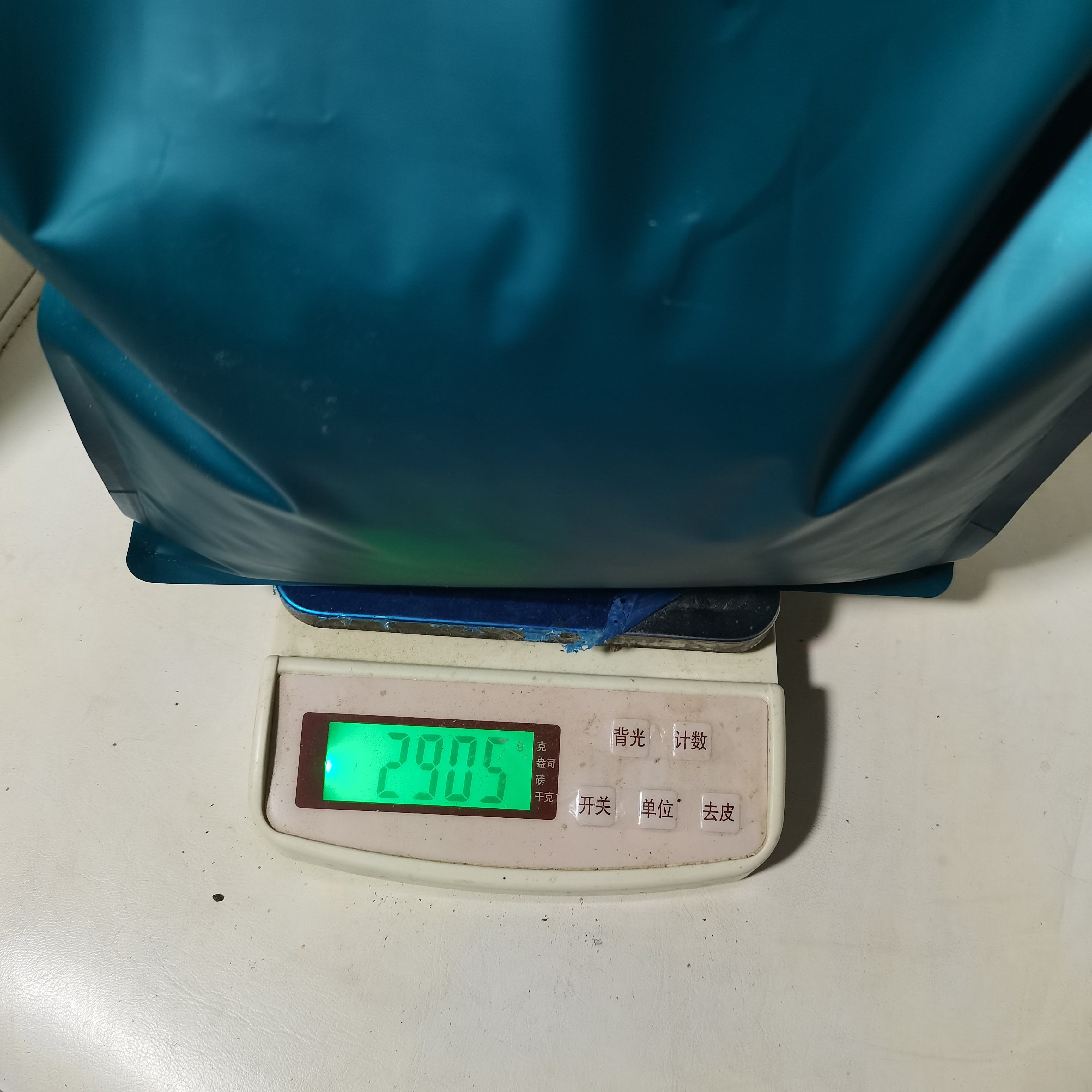 两种兔粮搭配，经济实惠。5.8斤