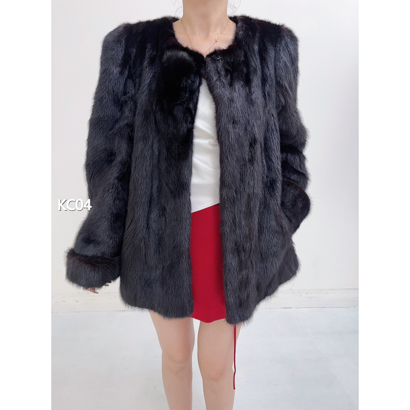 【KC04】M 红黑色短款全抽水貂毛大衣（肩42胸106衣65袖60）27004