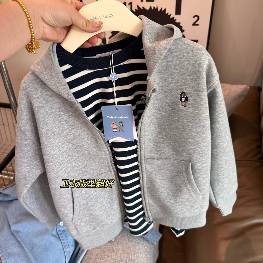 2025 新款  中大童小熊刺绣男女宝宝 连帽拉链外套