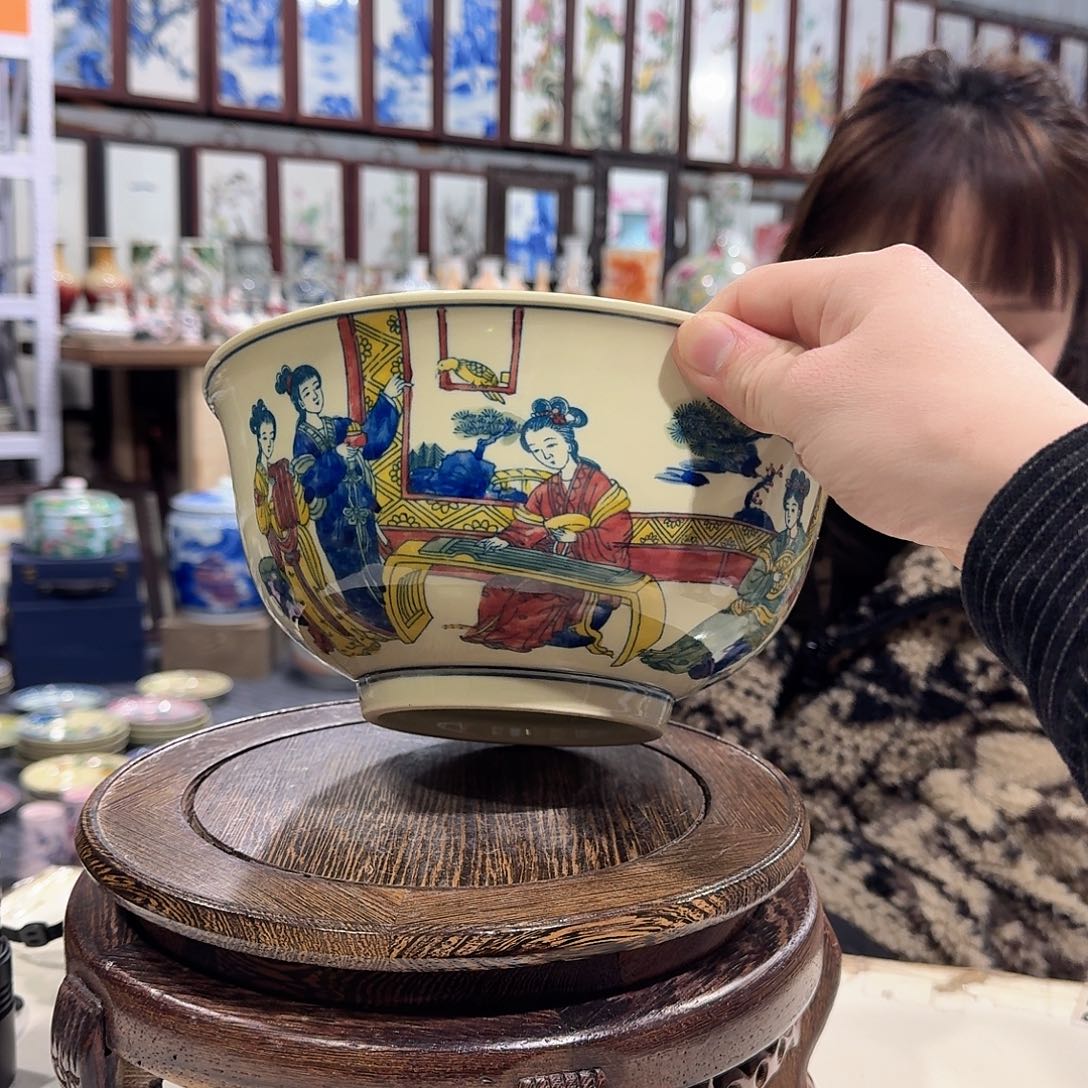 瓷摆件////景德镇陶瓷瓷器。