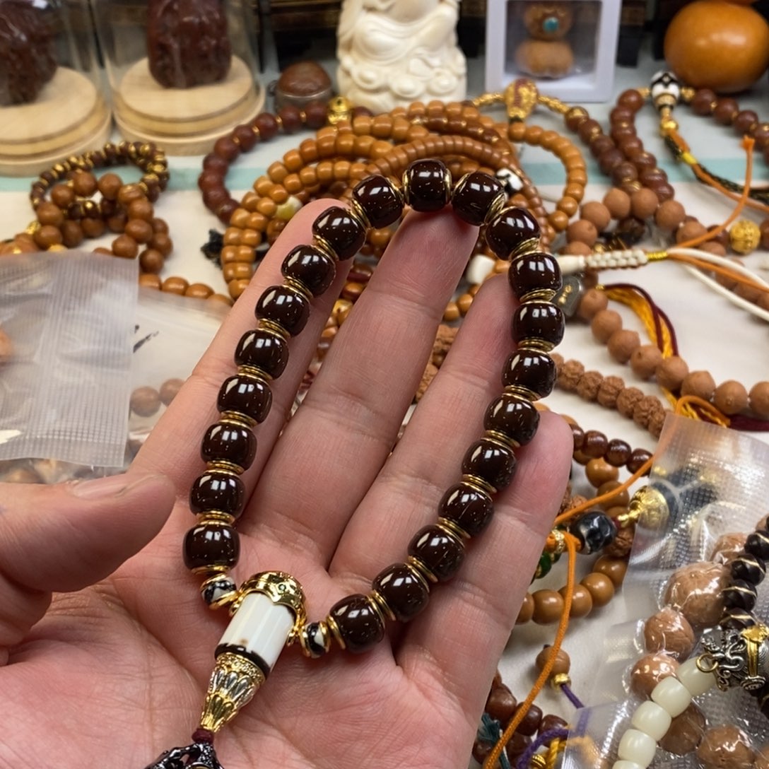 吊坠紫金鼠。。。。。。。。。