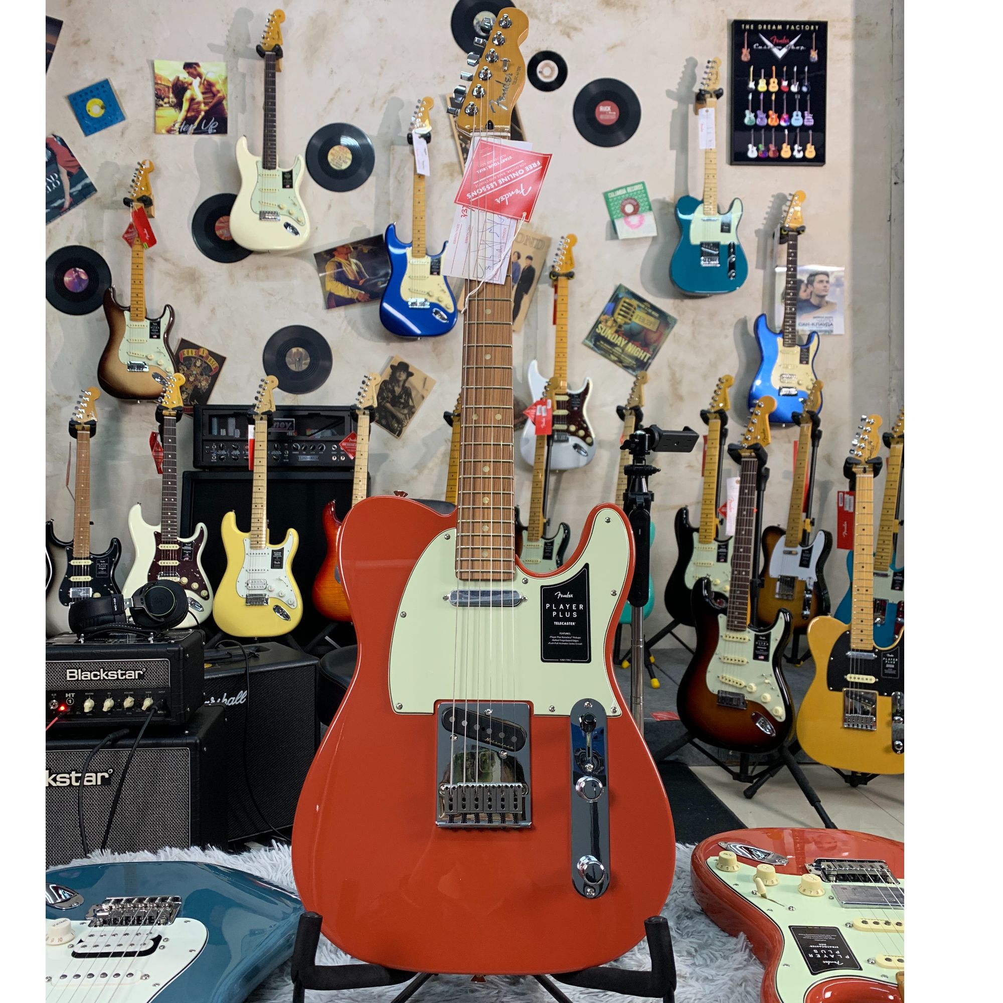 特价Fender芬达电吉他墨产玩家豪华系列plusTele假日红0147333340