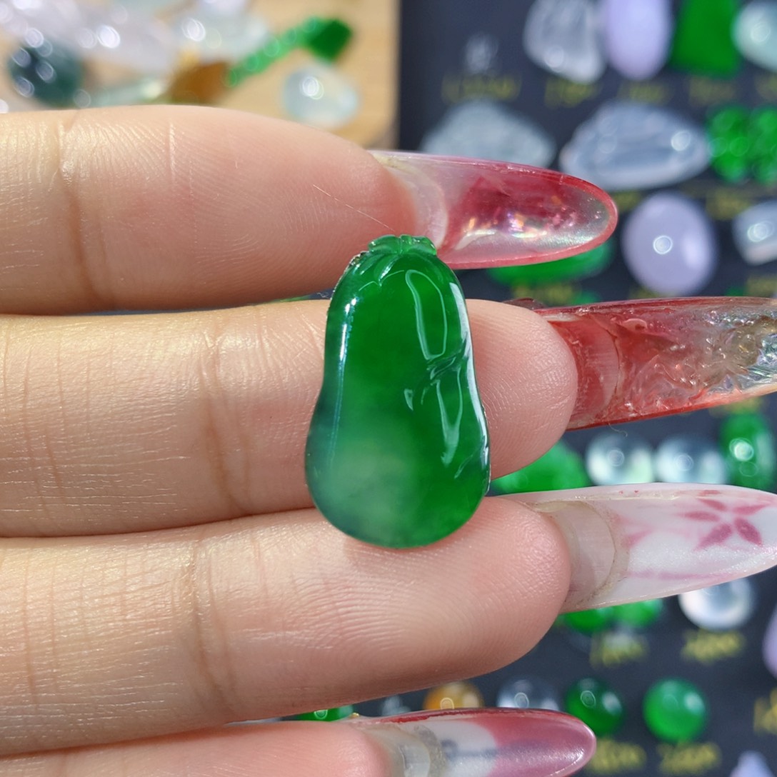 翡翠颈饰未镶嵌纯天然缅甸翡翠A货