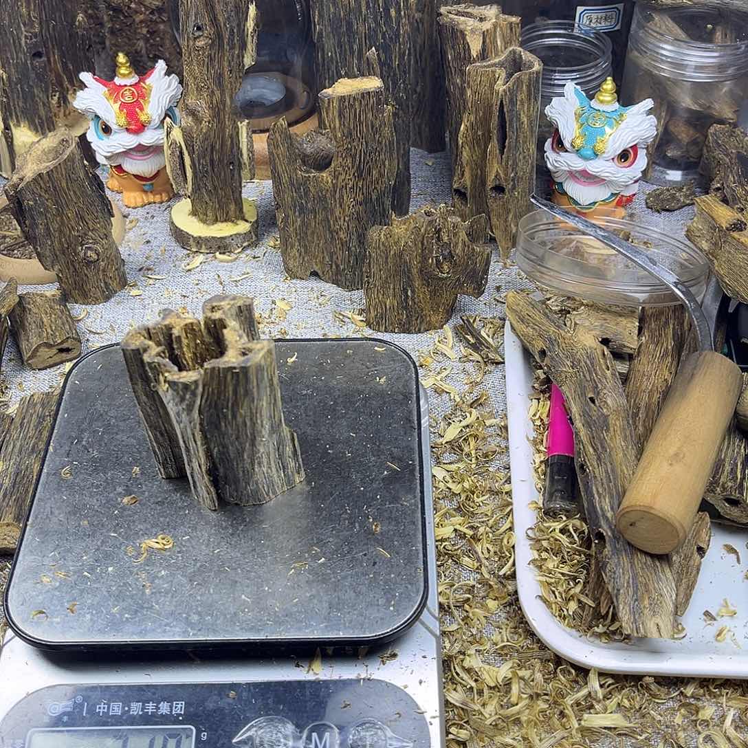 蒼***月香料奇楠虫漏香31克