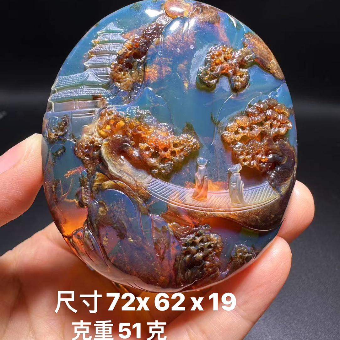 缅甸天然琥珀精工雕刻金底溶洞意境俏色巧雕山水吊坠挂件