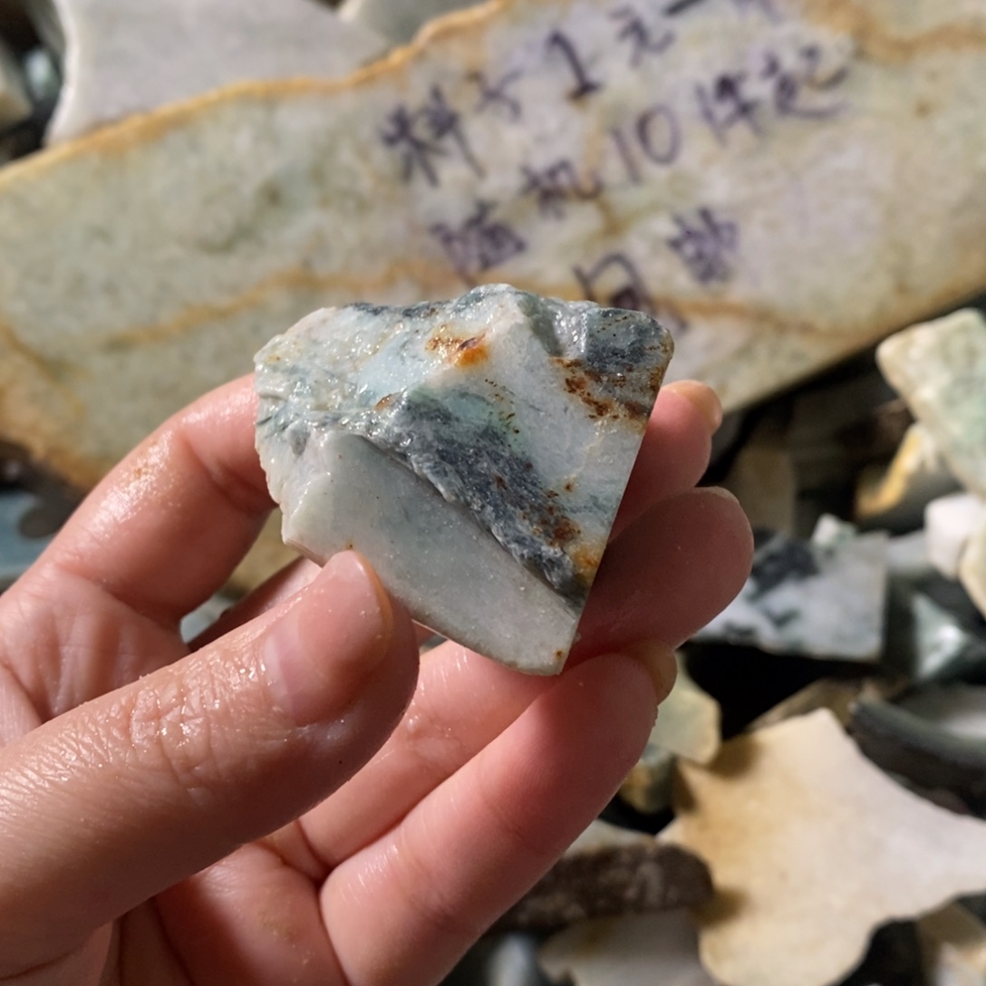 颈饰未镶嵌翡翠天然翡翠