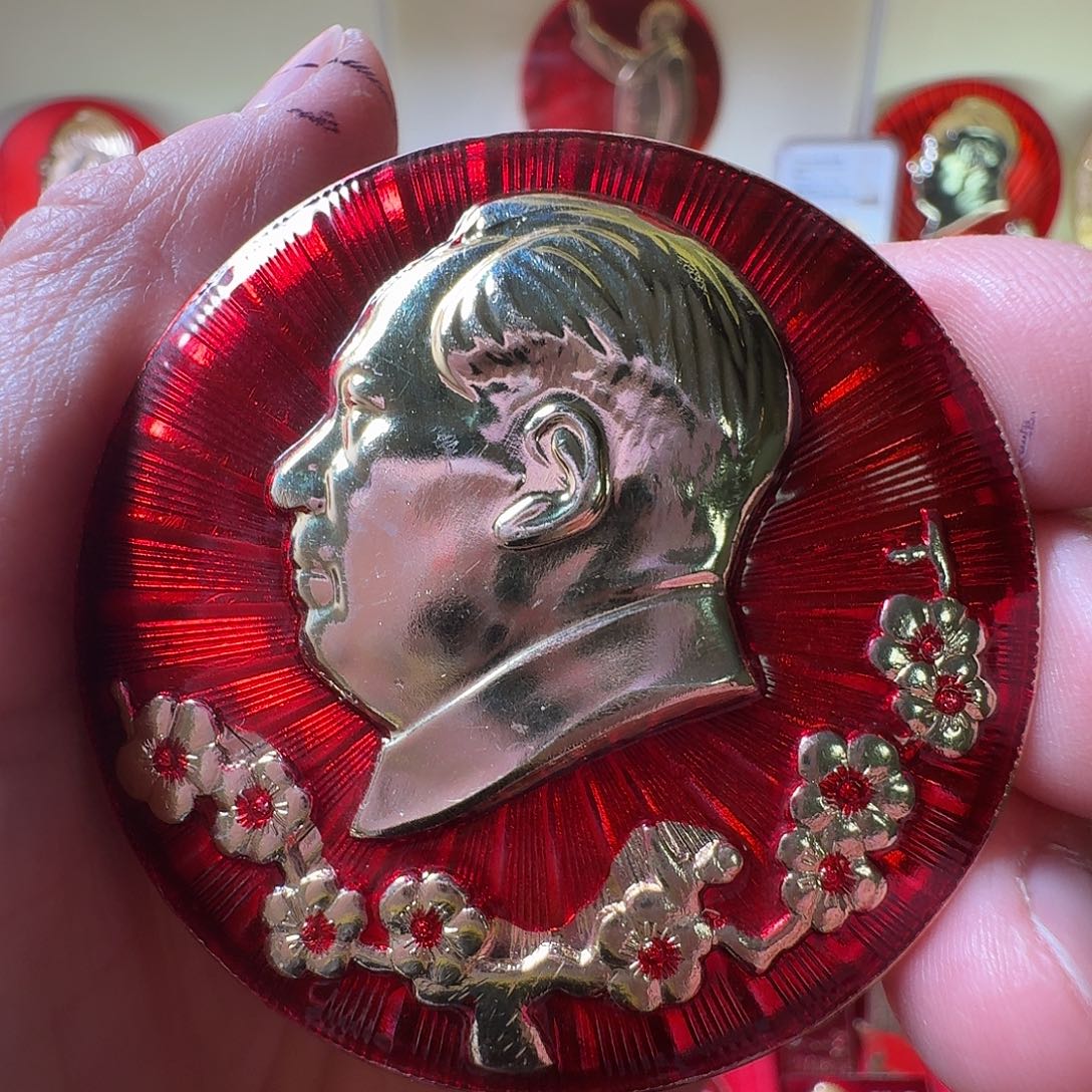 义***乀铝徽章一枚给老铁