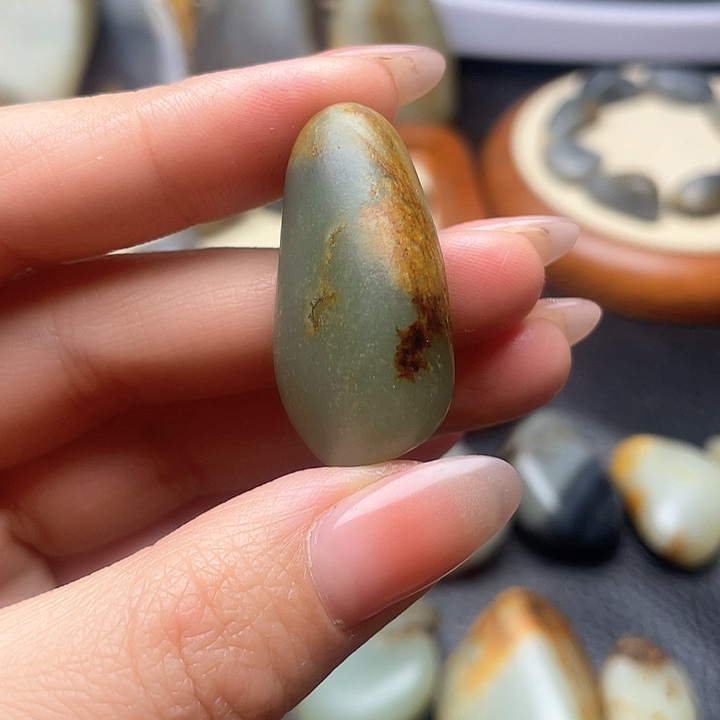 和田玉颈饰未镶嵌13