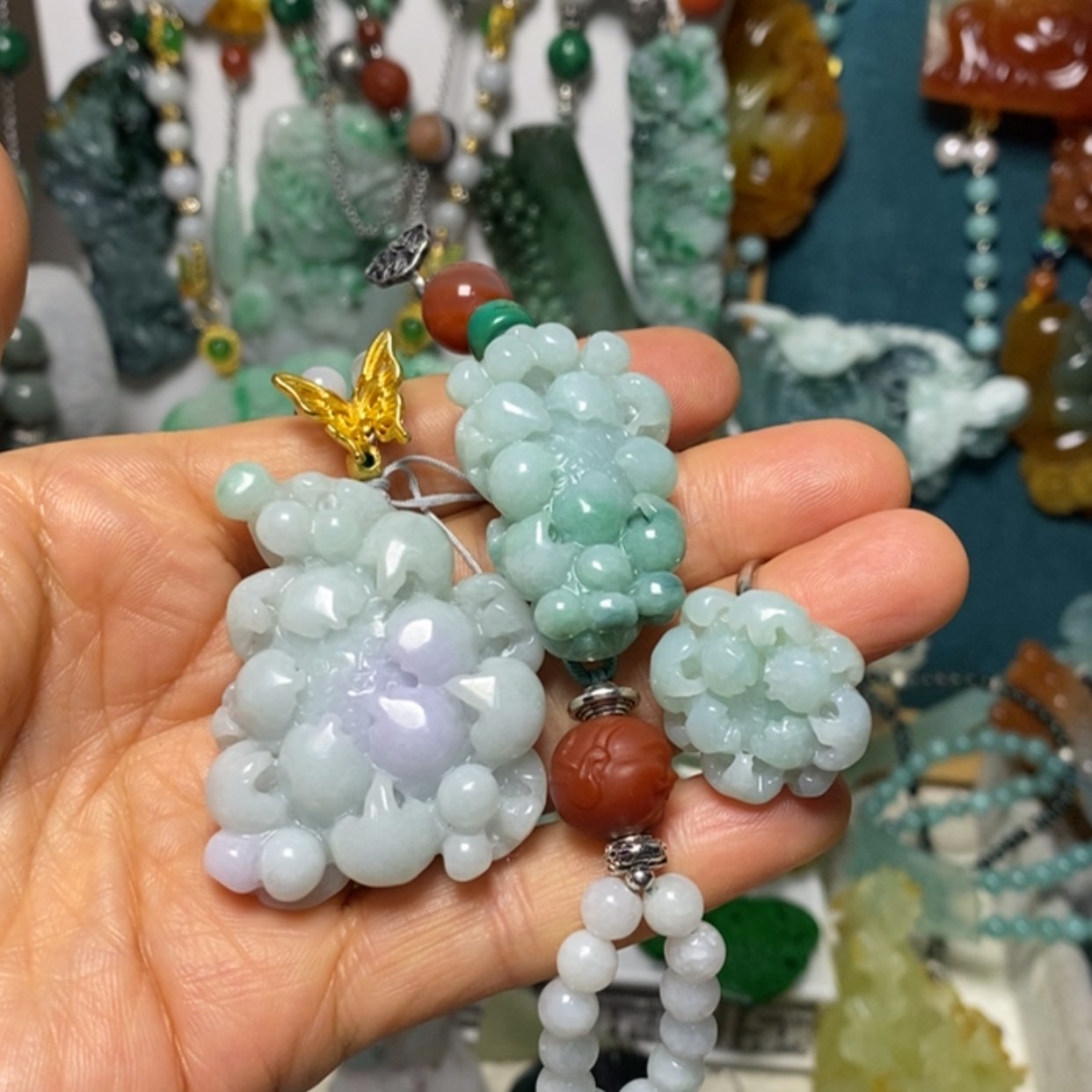 【闪购商品】翡翠吊坠(赠链)未镶嵌