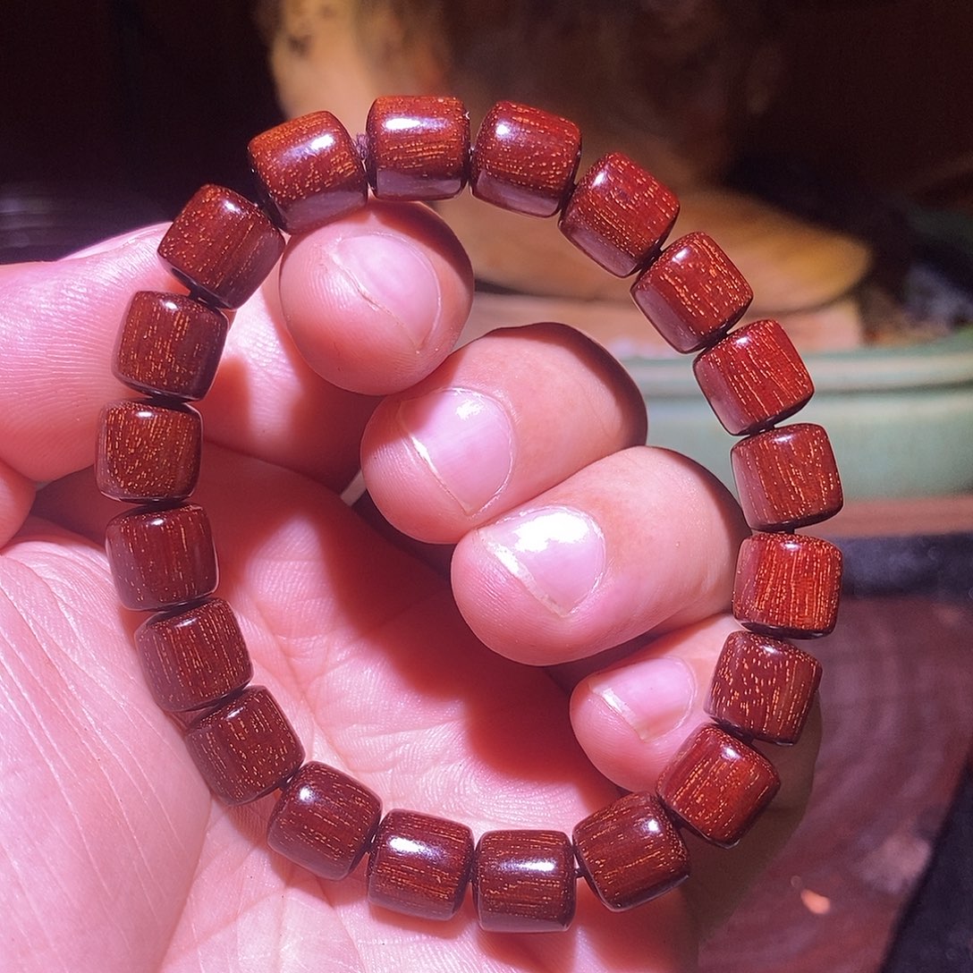 木毕业级别，印尼金星紫檀1.0直切超爆满真金星老料泥料