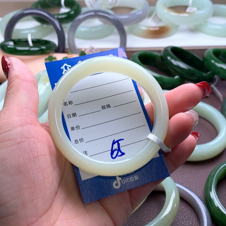 和田玉手镯55-56未镶嵌