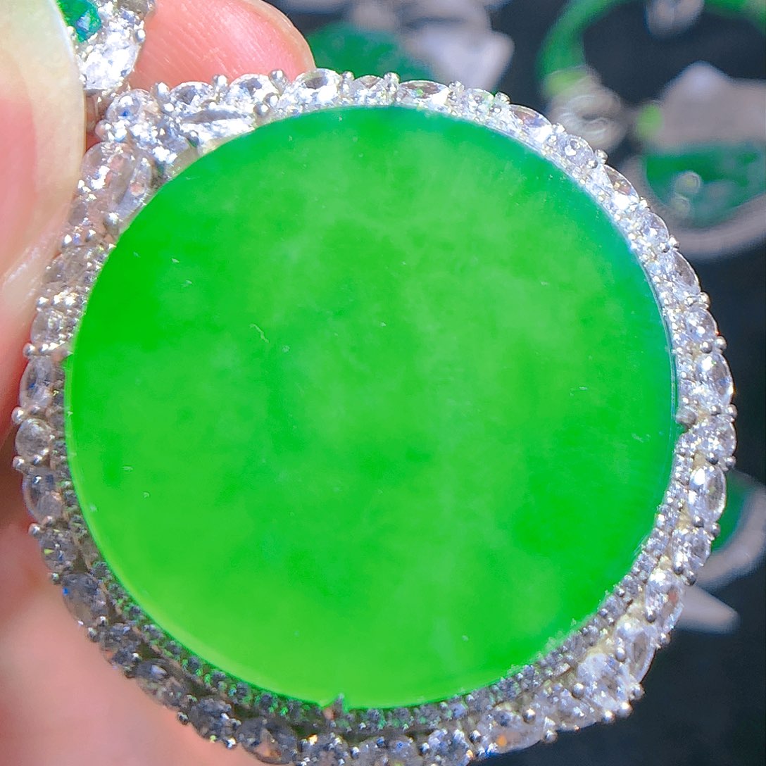 翡翠颈饰银S925镶嵌吊坠